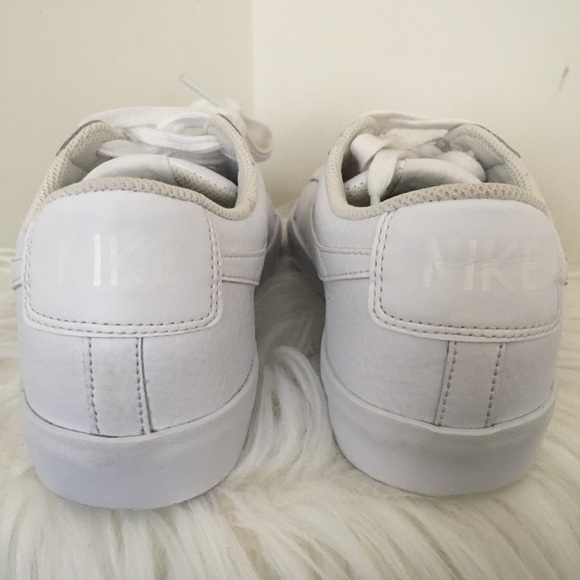 🆕 UNISEX LEATHER NIKE SNEAKERS 🆕 - Picture 10 of 13